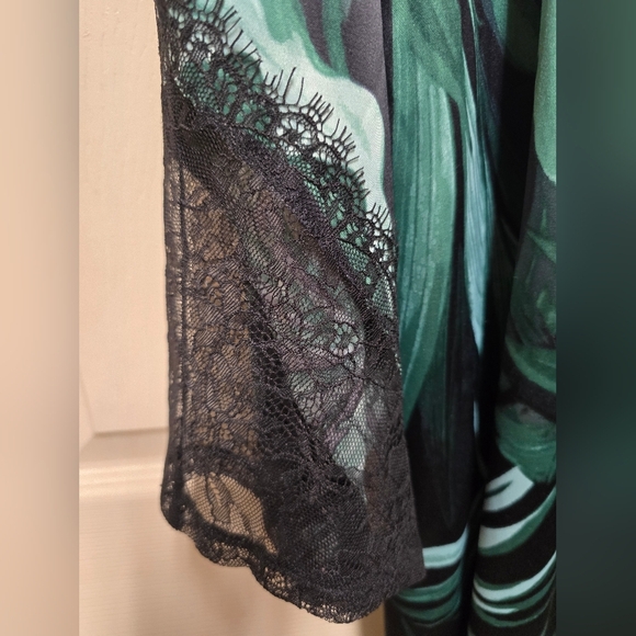 Victorias Secret Chantilly Green Palm Leaves Lace Kimono Robe Cover Up M/L - Picture 8 of 16